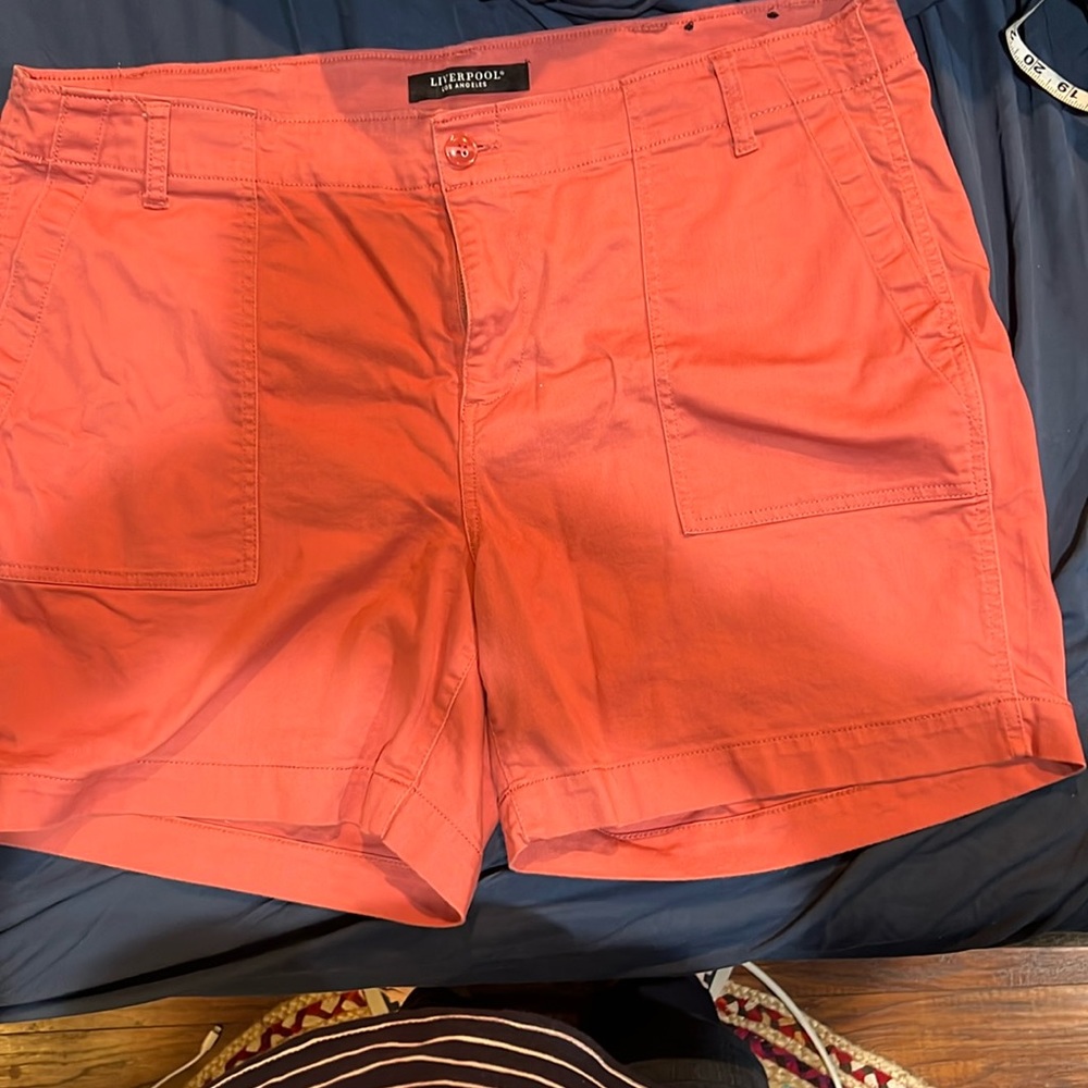 Coral shorts